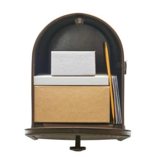 Edwards medium mailbox